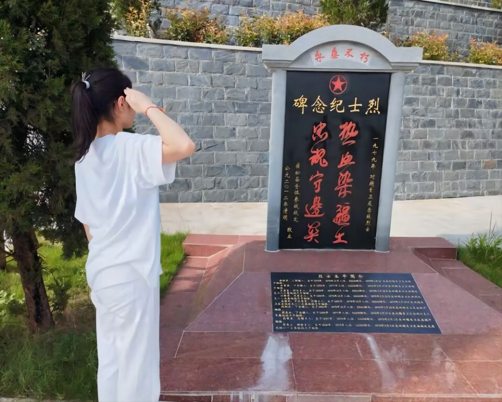 ѧ磺廳 ɫ