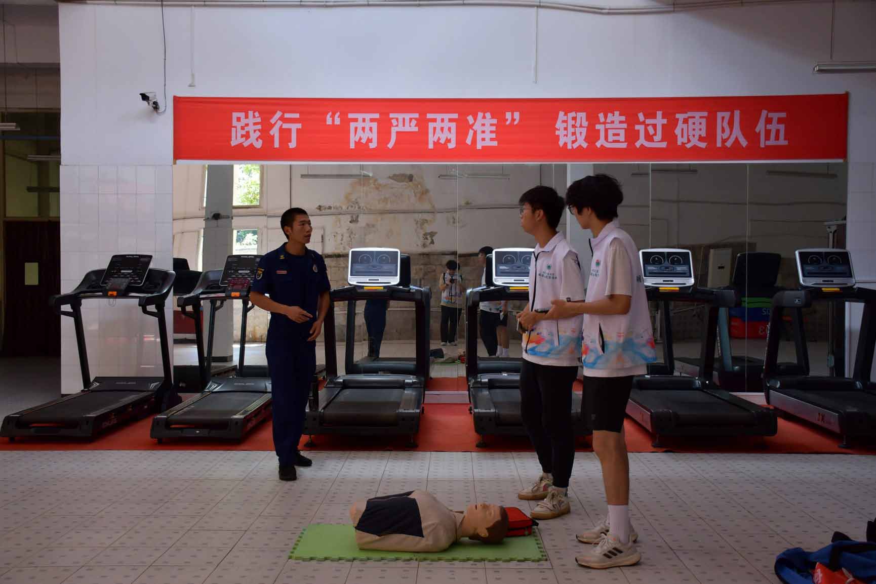 ȫ뼱ȼ:
