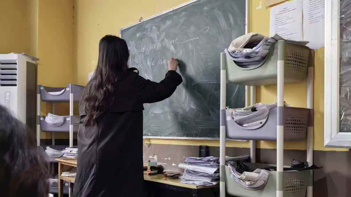 �Ա�Ϊ�棬�԰�Ϊ��